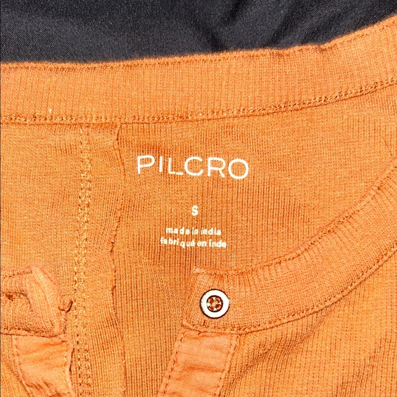 Pilcro Women’s Sleeveless Henley Tank in Rust Orange - Picture 3 of 4